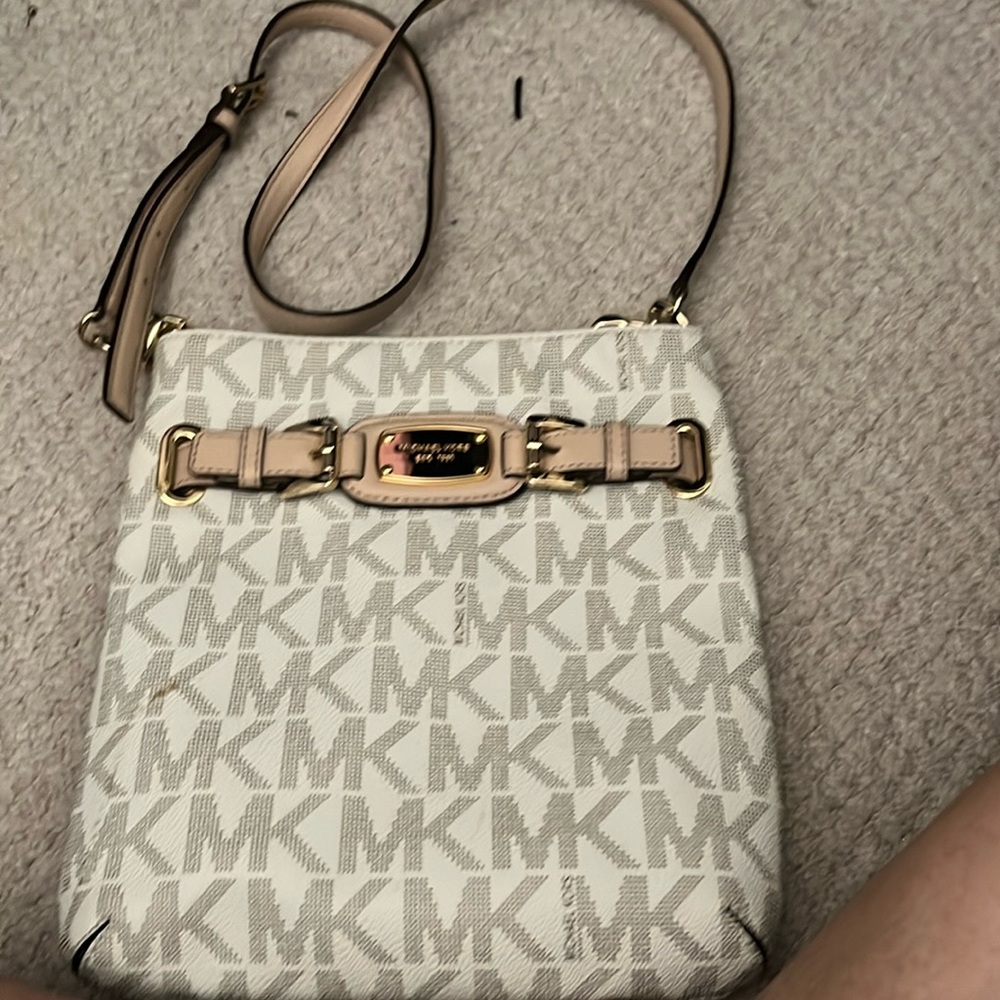 Michael Kors crossbody cream & Tan Logo handbag